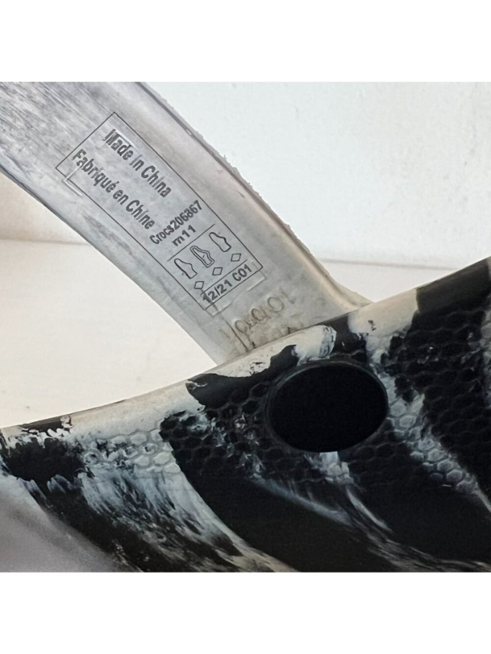 Crocs Classic Marbled Clogs Black White Swirl Slip On Shoes Mens 11 Womens 13 - Picture 13 of 16